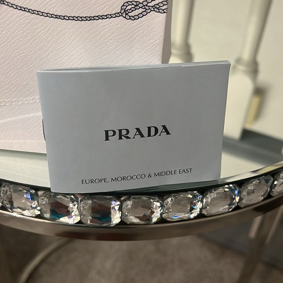 Prada shopping bag - Picture 2 of 5